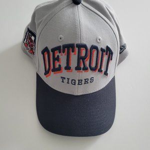 Detroit Tigers  New Era Gray and Black Fitted Baseball Hat